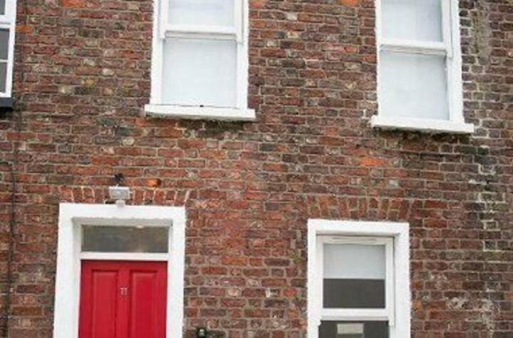 Amazing 3 Bedroom Home, Prime Bt1 Postcode And City Centre Location Belfast Esterno foto